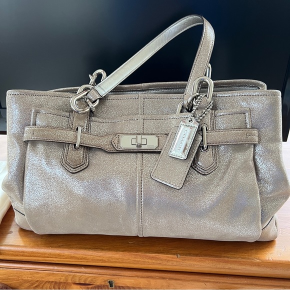 Vintage Coach gold suede-like purse - Picture 1 of 10